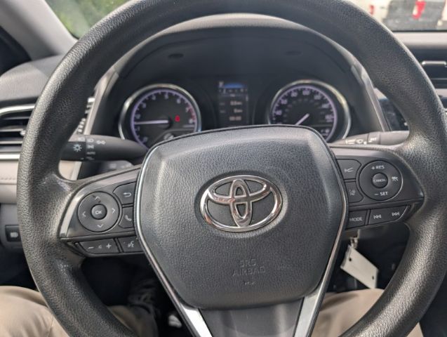 Vehicle image 13 of 20