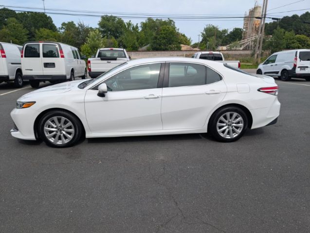 Vehicle image 8 of 20