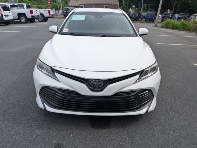 Vehicle image 2 of 20