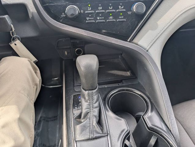 Vehicle image 15 of 20
