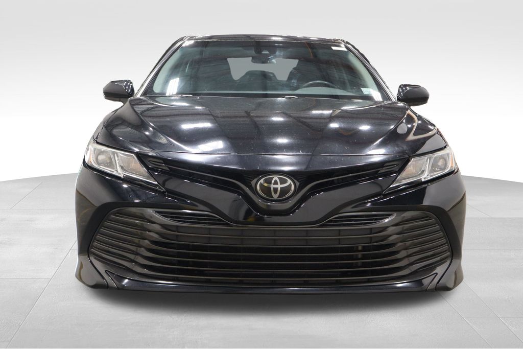 Vehicle image 3 of 37