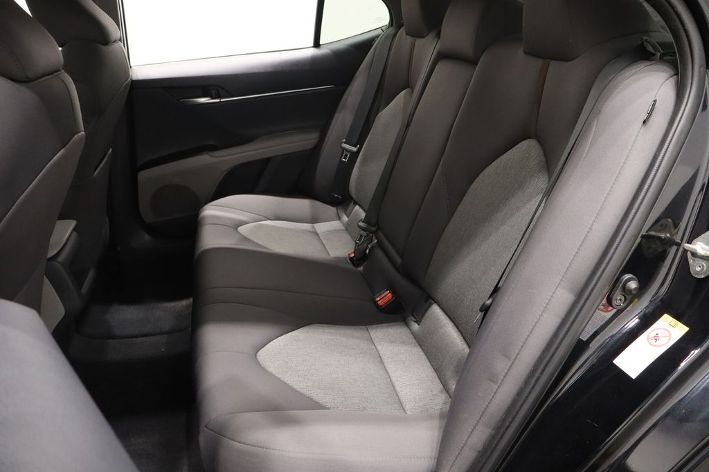 Vehicle image 9 of 37