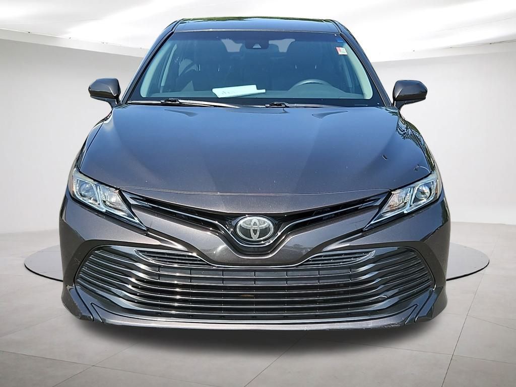 Vehicle image 2 of 28