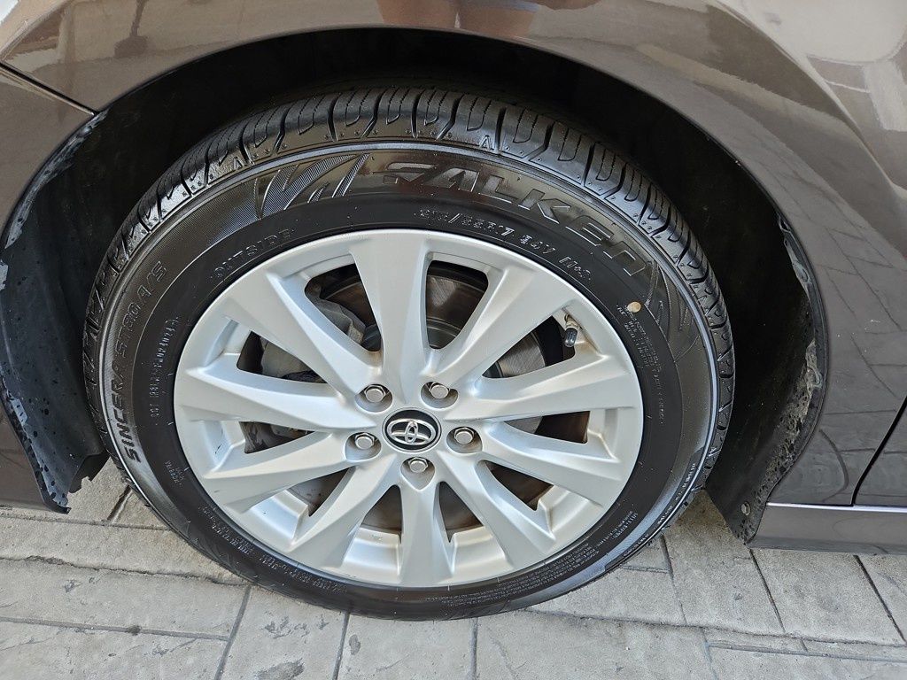 Vehicle image 28 of 28