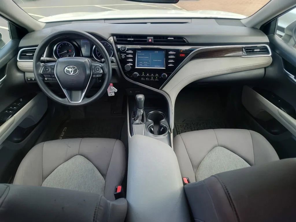 Vehicle image 14 of 27