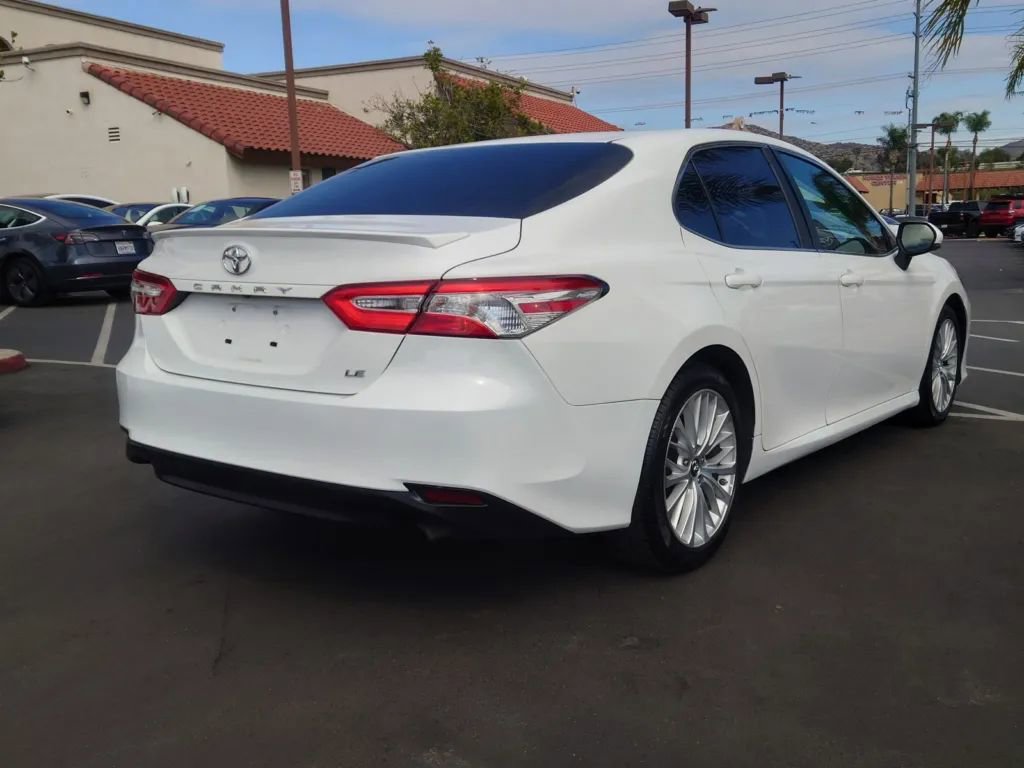 Vehicle image 2 of 27