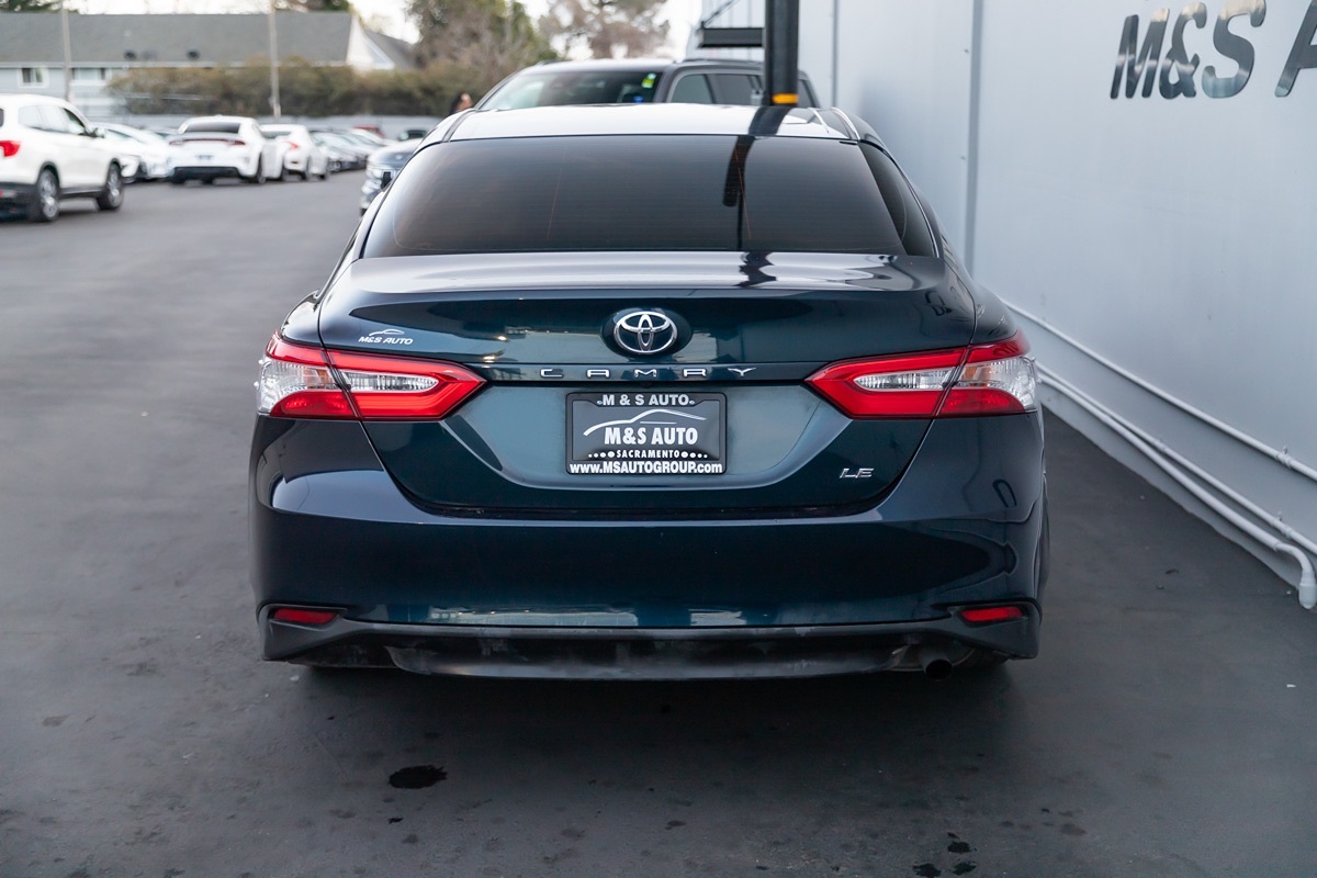 Vehicle image 4 of 17