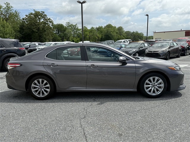 Vehicle image 4 of 23