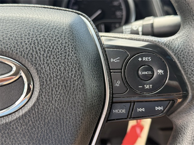 Vehicle image 20 of 23