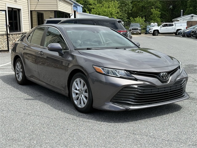Vehicle image 3 of 23