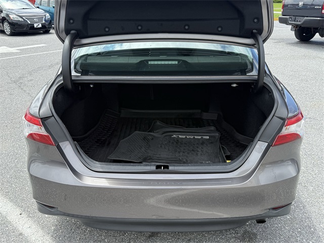 Vehicle image 12 of 23