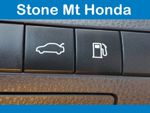 Vehicle image 16 of 31