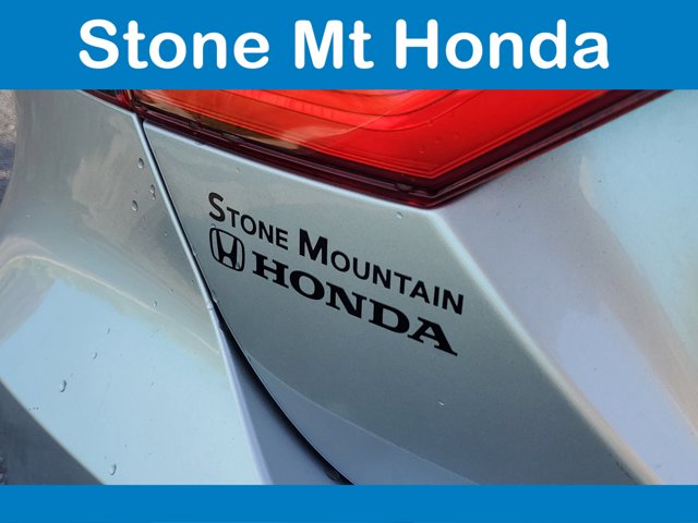 Vehicle image 22 of 31