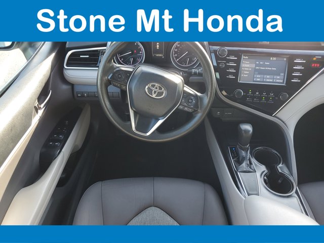 Vehicle image 10 of 31