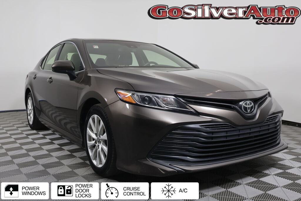 Vehicle image 2 of 40
