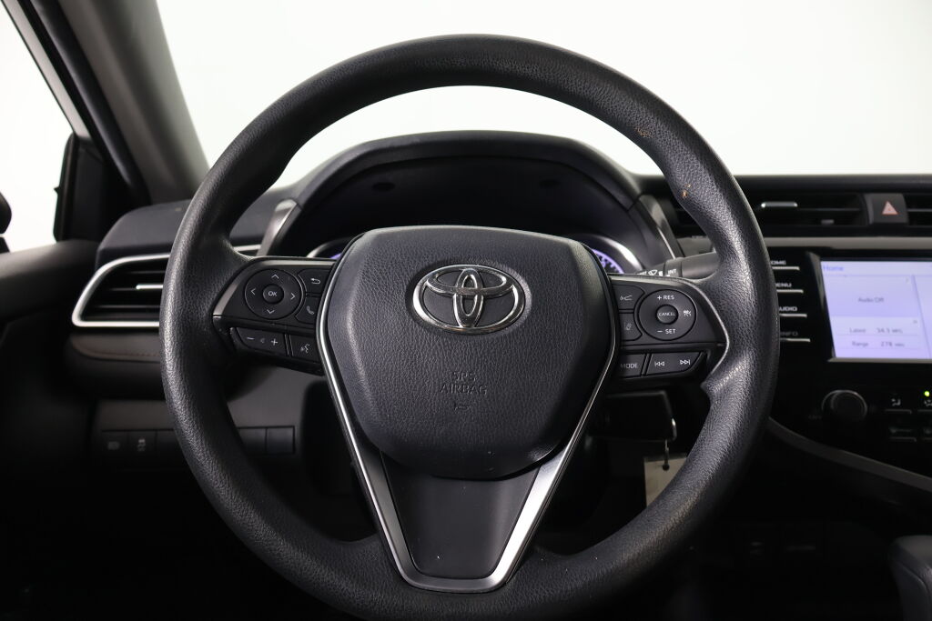 Vehicle image 24 of 40