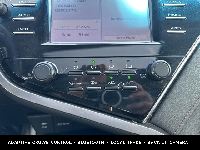 Vehicle image 21 of 42