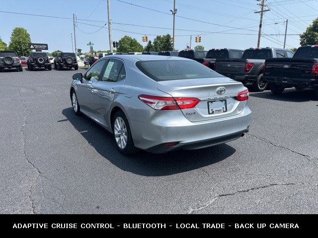 Vehicle image 7 of 42