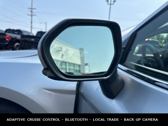 Vehicle image 22 of 42