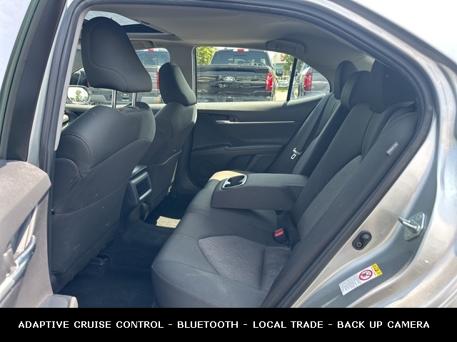 Vehicle image 29 of 42