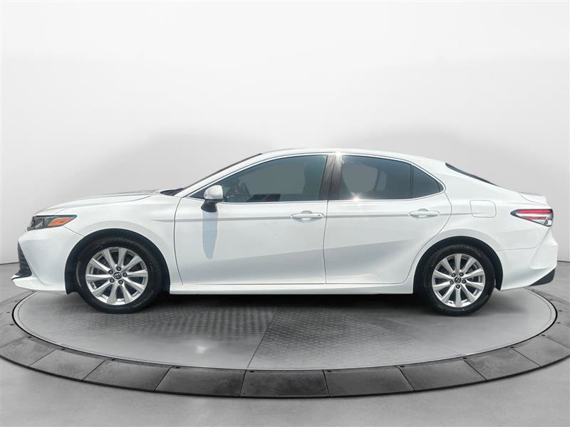 Vehicle image 8 of 23