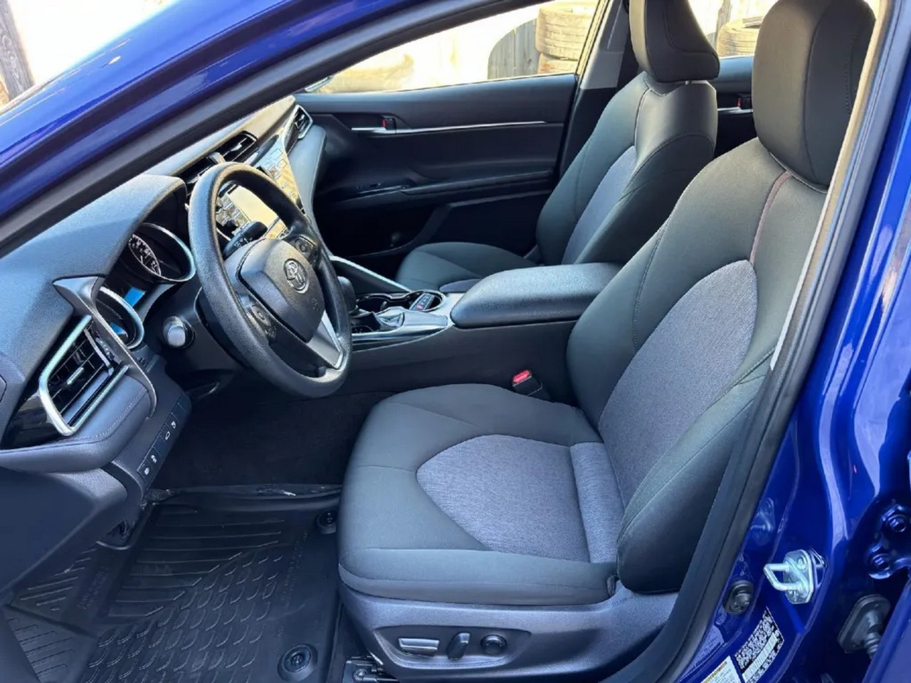 Vehicle image 20 of 45