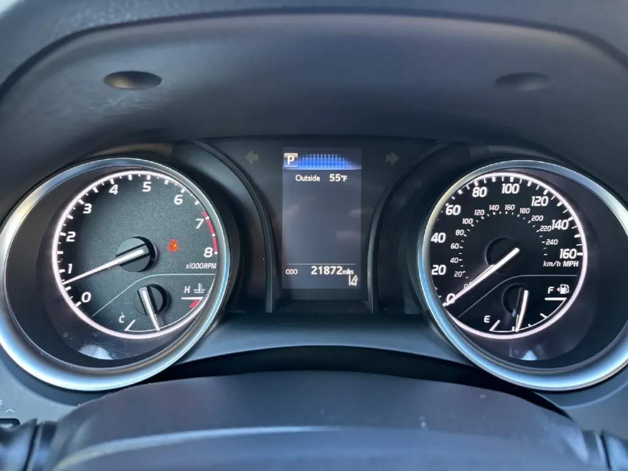 Vehicle image 33 of 45
