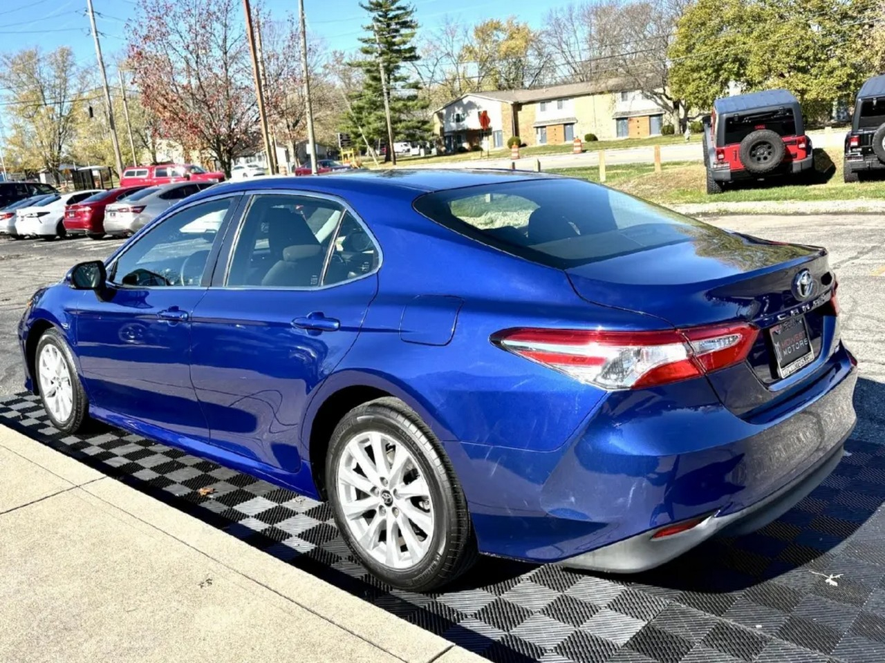 Vehicle image 8 of 45