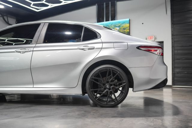 2018 Toyota Camry LE Image 13 of 60