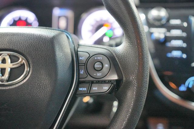 2018 Toyota Camry LE Image 55 of 60