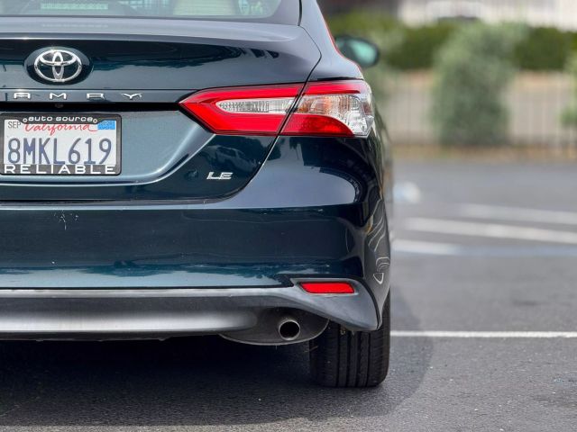 Vehicle image 8 of 23