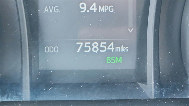 Vehicle image 13 of 33