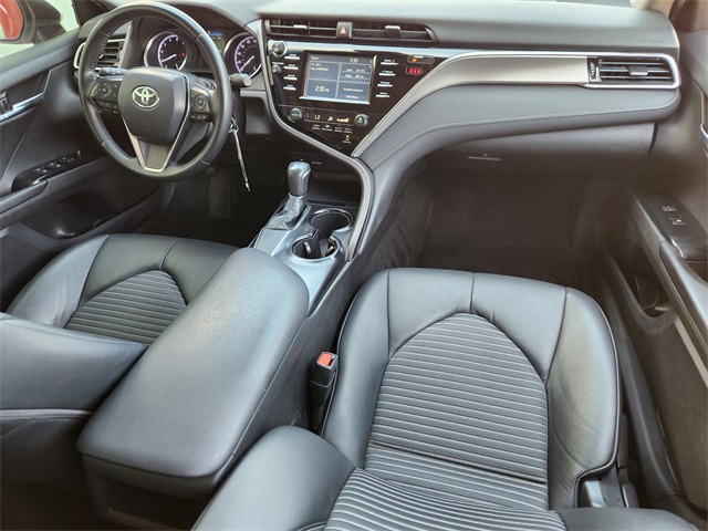 Vehicle image 23 of 30
