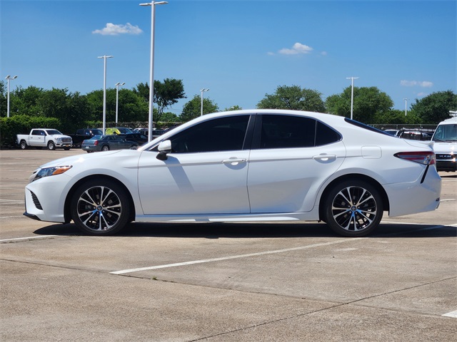 Vehicle image 2 of 30