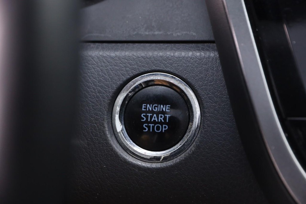 2018 Toyota Camry SE Image 28 of 29