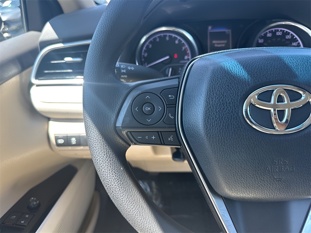 Vehicle image 14 of 31