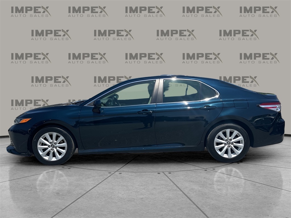 Vehicle image 8 of 31