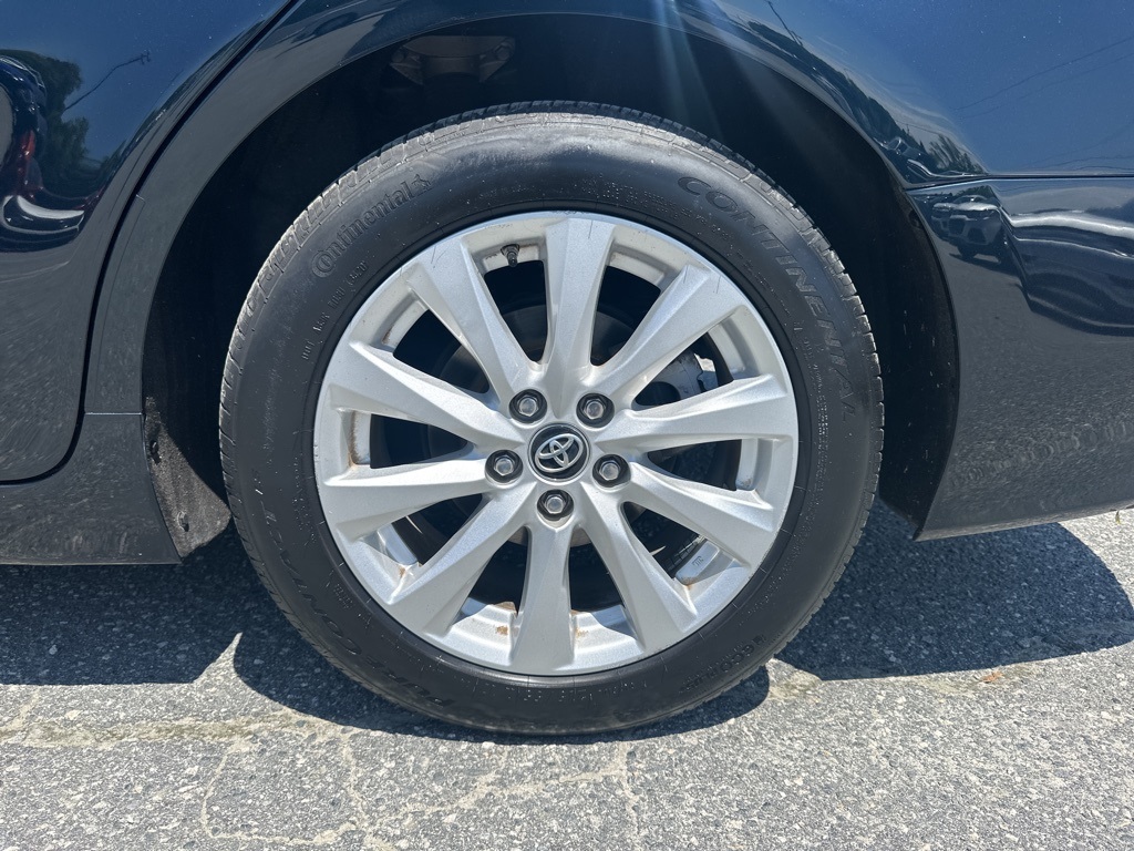 Vehicle image 26 of 31