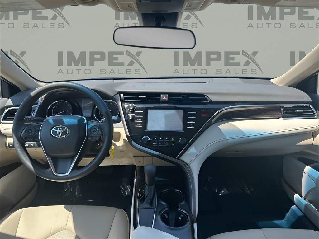 Vehicle image 12 of 31