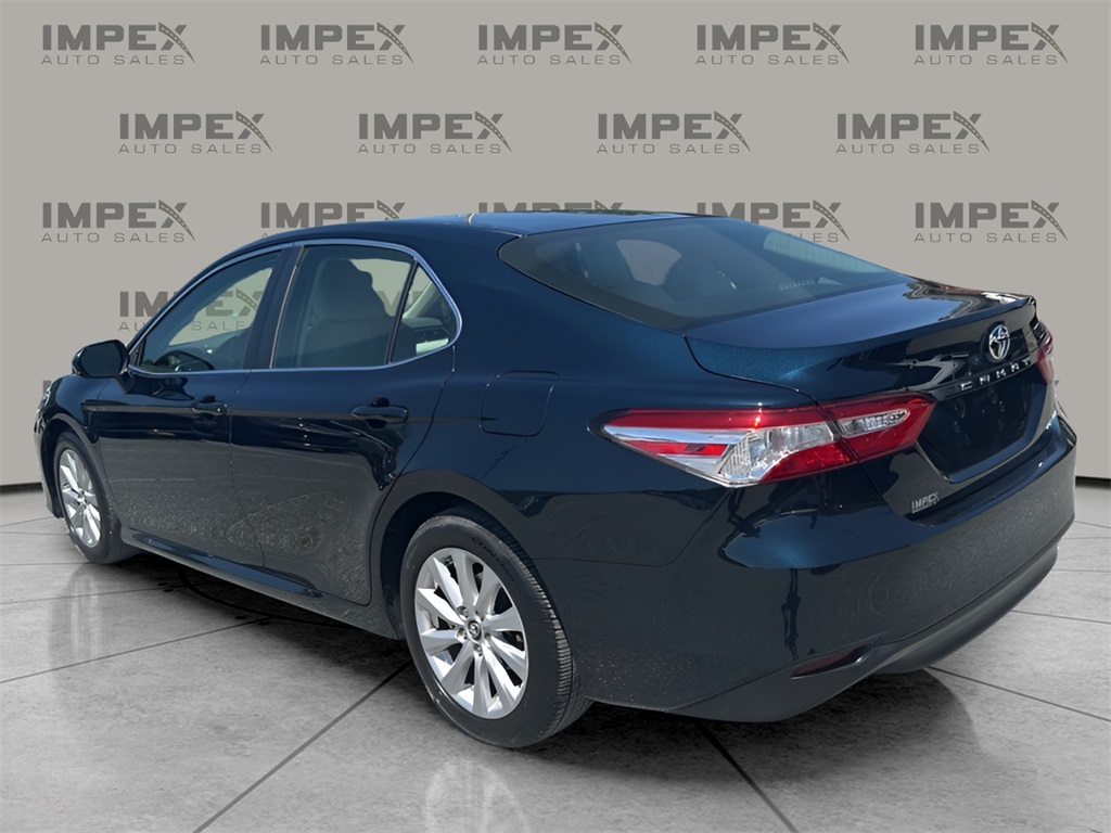 Vehicle image 7 of 31