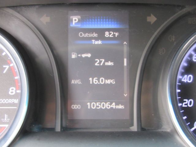 Vehicle image 31 of 36