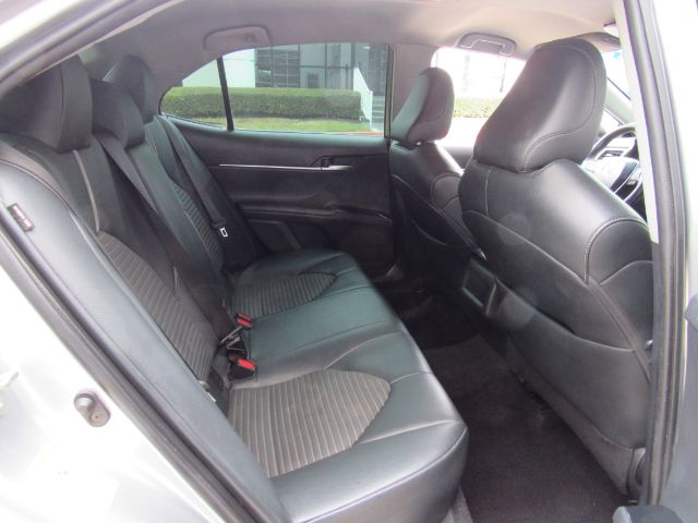Vehicle image 18 of 36