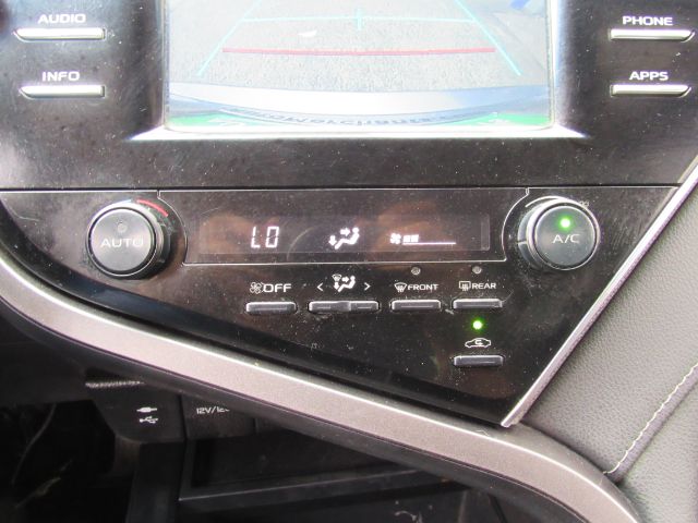 Vehicle image 33 of 36