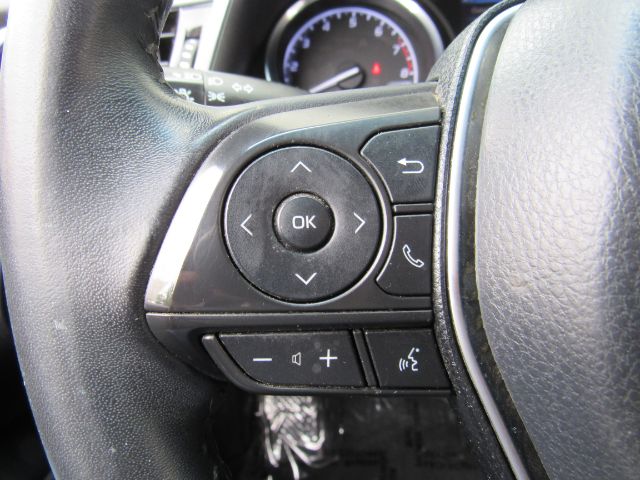 Vehicle image 26 of 36