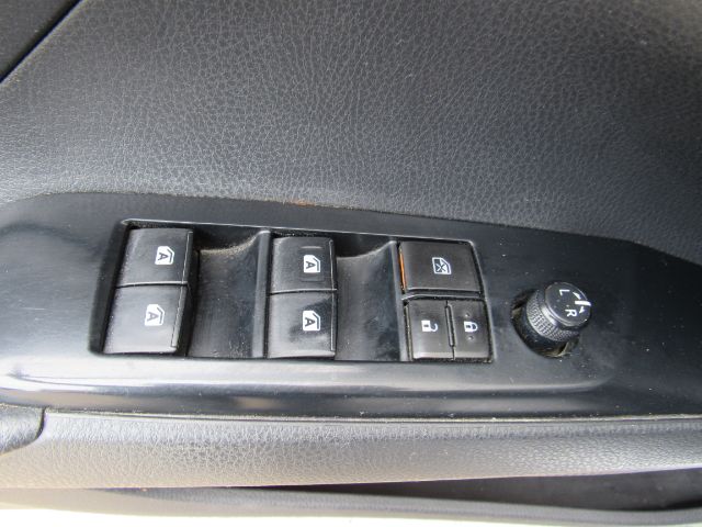 Vehicle image 23 of 36