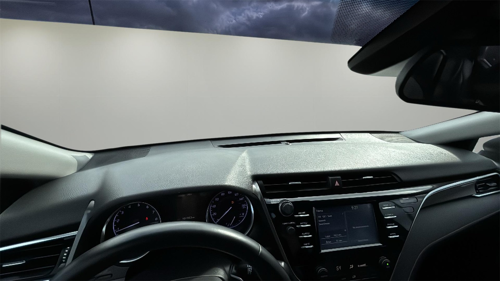 Vehicle image 6 of 21