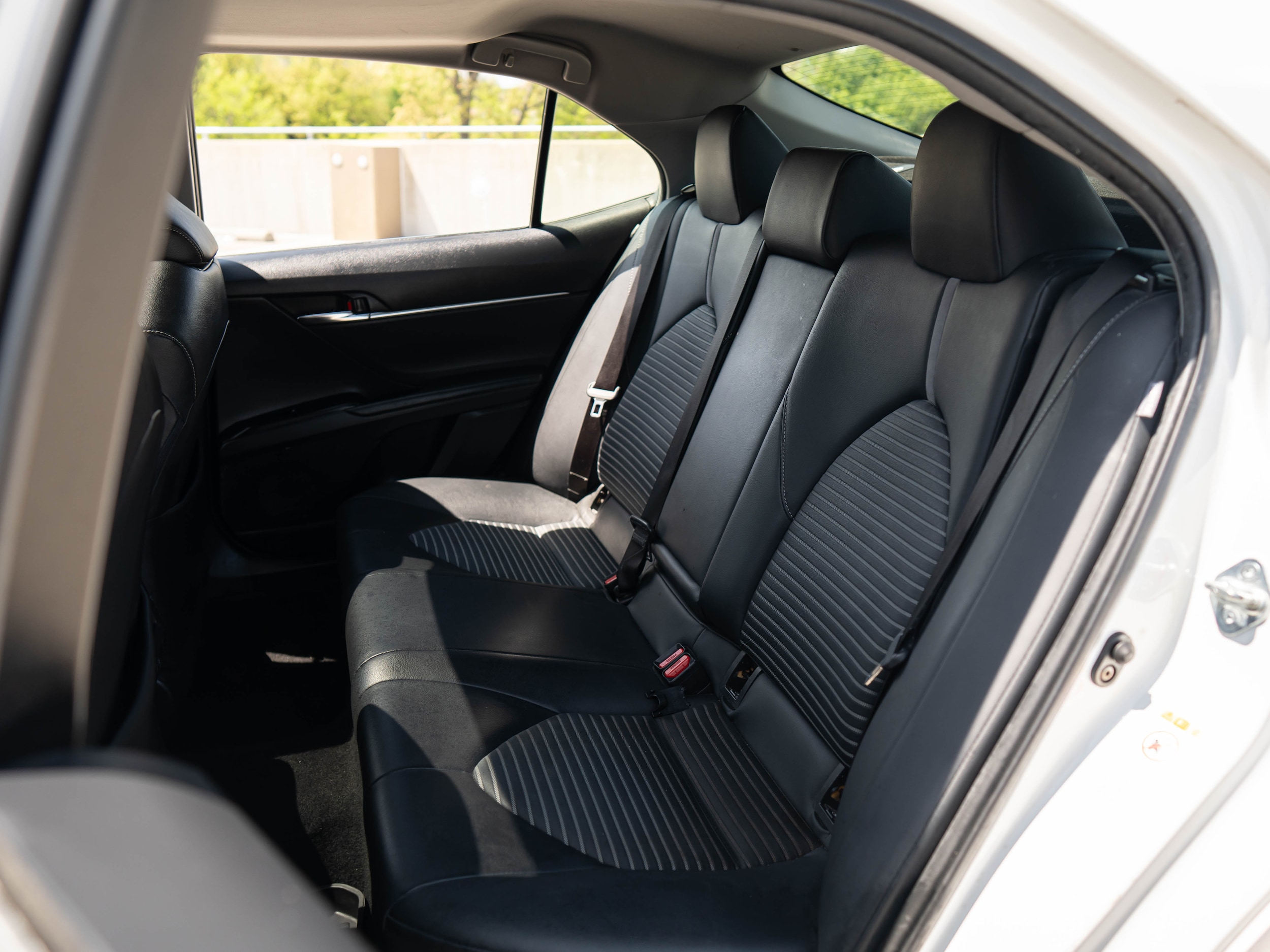 Vehicle image 19 of 48
