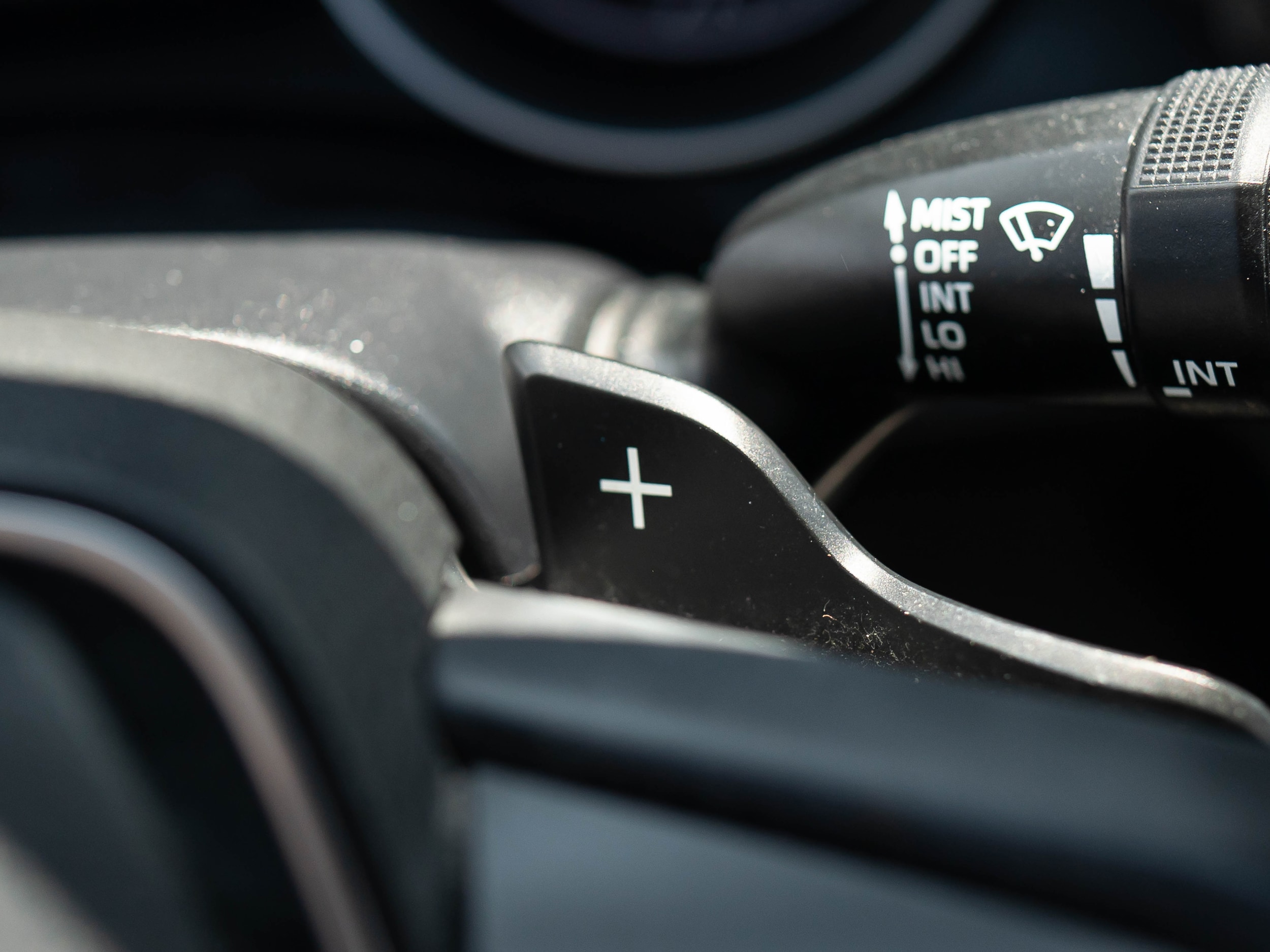 Vehicle image 25 of 48