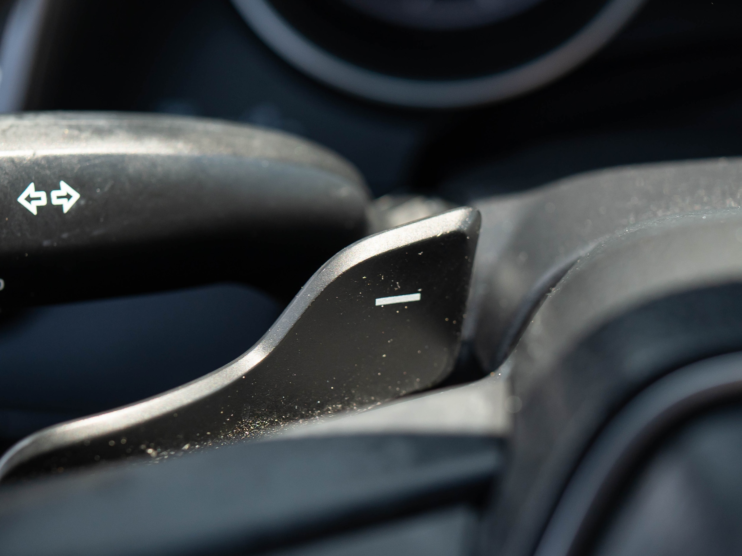Vehicle image 27 of 48