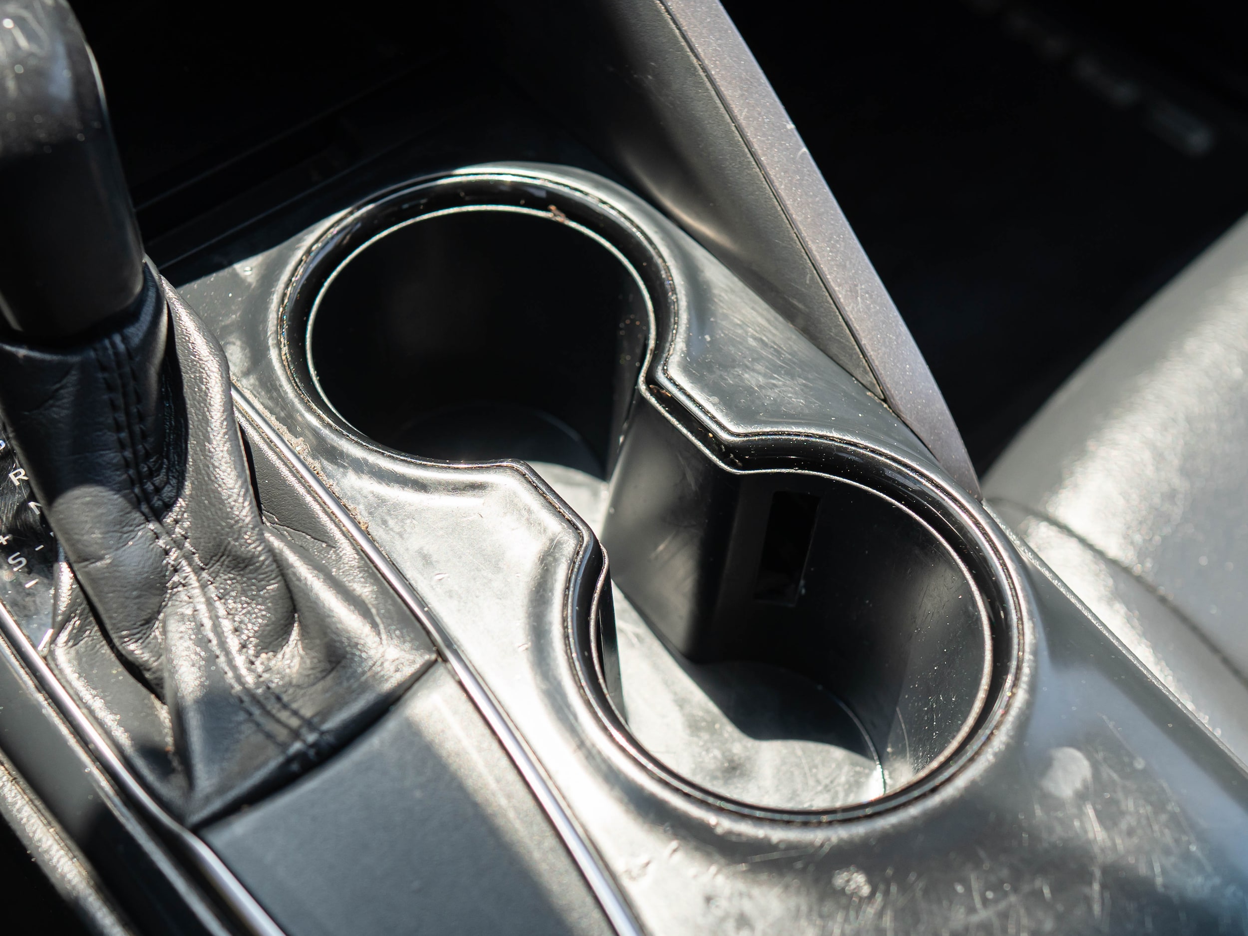 Vehicle image 33 of 48